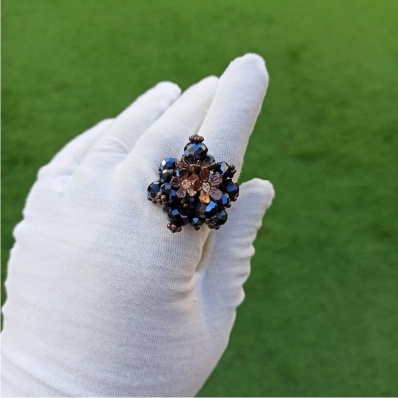 Chunky Stretchy Ring Metallic Black Charm Cluster Flower Beads Vintage Statement - Picture 7 of 15